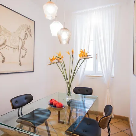 Domus Regola Luxury Apartment-3